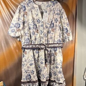 Joie White and Blue Floral mini dress. XL stretchy with pockets!‎ NWOT. Box B